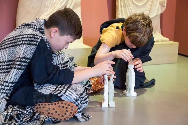 Spielerisch Geschichte vermitteln