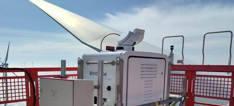 Scanning Lidar device temporarily installed on the nacelle of a wind turbine at RWE’s offshore wind farm Amrumbank West as part of the C²-Wakes project. 