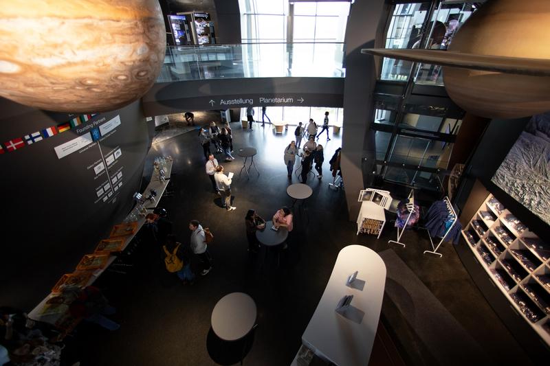 Forscherstation Heidelberg und ESO Supernova Garching stärken frühe naturwissenschaftliche Bildung. 