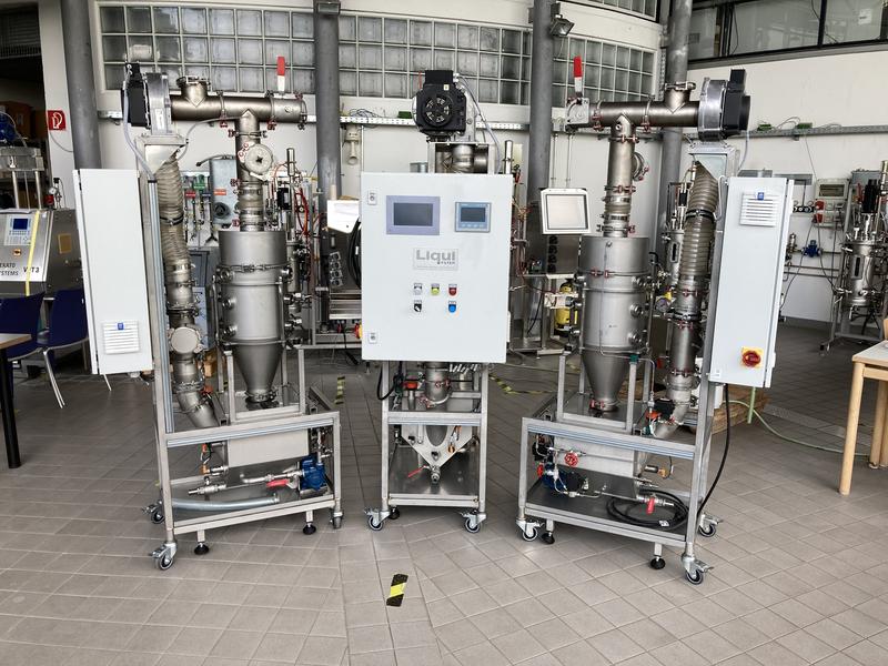 Pilotanlage zum biologischen Schadstoffabbau im Biotechnikum der HSWTt