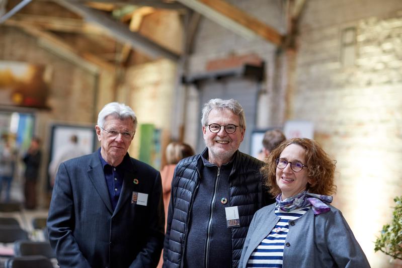 Auch 2023 hatten sie die Nachhaltigkeitstage gemeinsam organisiert: Peter Langendorf und Prof. Gerhard Kampe von Making Culture und Prof. Dr. Susanne Esslinger von der Hochschule Coburg. 