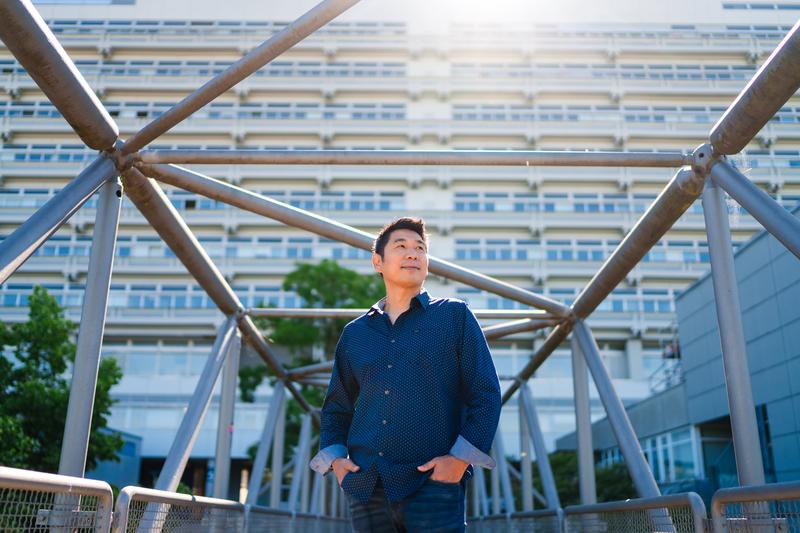 Professor Hao Yan will be a guest at the 2nd Institute of Physics on the Vaihingen campus over the next twelve months.