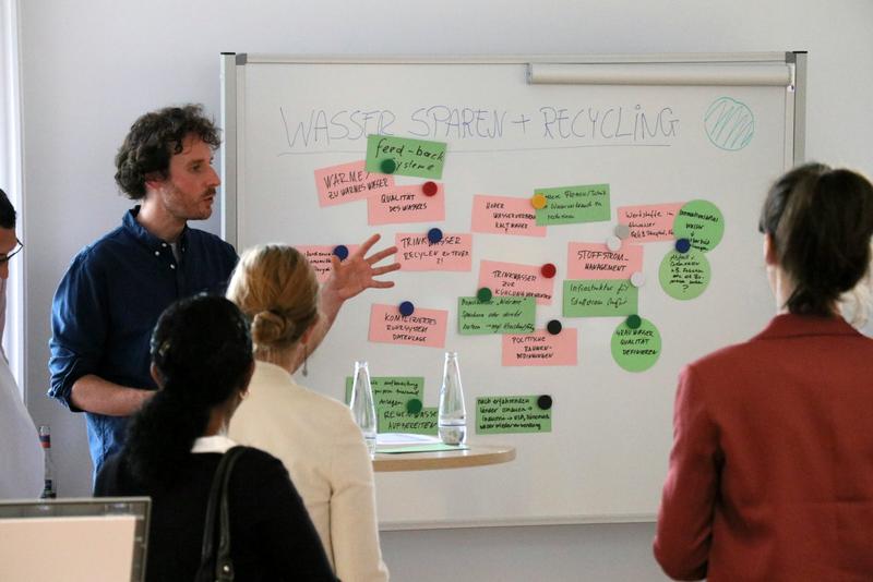 Am 26. Juni 2024 lädt die Hochschule für Wirtschaft und Recht Berlin zum 11. Forschungs- und Transferforum – Präsentationen, Diskussionen und Networking rund um Innovation.