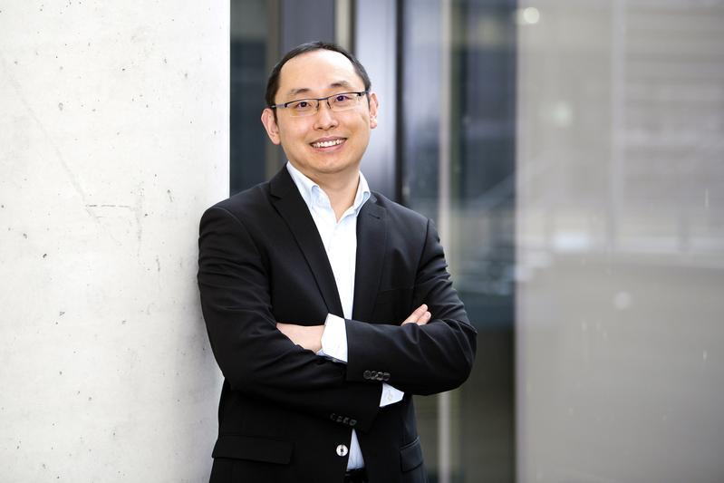 Prof. Zhe Wang