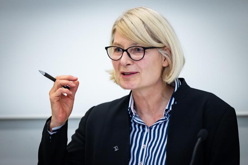 Alte und neue Präsidentin der HSBI: Prof. Dr. Ingeborg Schramm-Wölk führt die Hochschule seit 2015. 