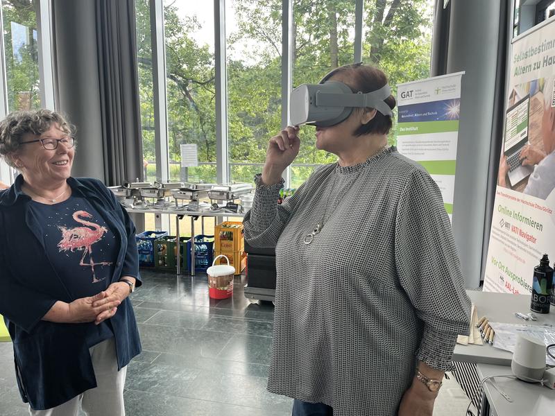 "Man muss den Mut haben, die Technik an sich ranzulassen." Gelegenheiten dazu gab es beim Thementag auf dem Görlitzer Campus.