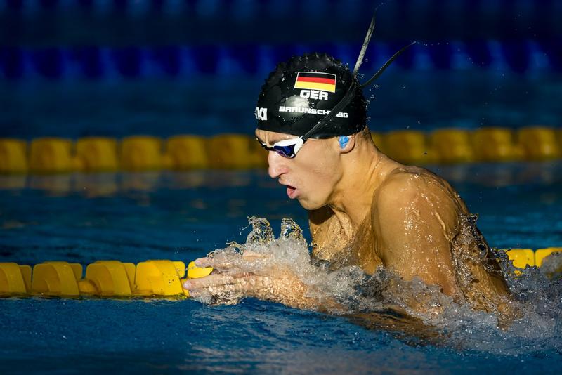 Malte Braunschweig tritt bei den Paralympics in Paris im Para-Schwimmen an. Für den dualen Studenten im Fach Bauingenieurwesen an der HWR Berlin sind es schon die zweiten Paralympics.