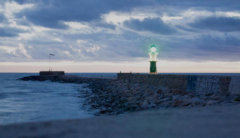 Ostsee - das ist viel mehr als nur ein schönes Urlaubsmeer. Wie spannend das Ökosystem Ostsee aus Sicht der Forschung ist - das zeigt die neue Auflage der "Warnemünder Abende", zwischen 25.7. und 12.9. immer donnerstags ab 18.30 Uhr im IOW. (Eintritt frei)