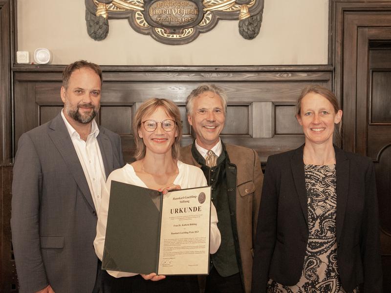 Verleihung mit Freisings OB Tobias Eschenbacher, Dr. Kathrin Böhling, LWF Präsident Dr. Peter Pröbstle u. LWF-Vizepräsidentin Dr. Ruth Dirsch