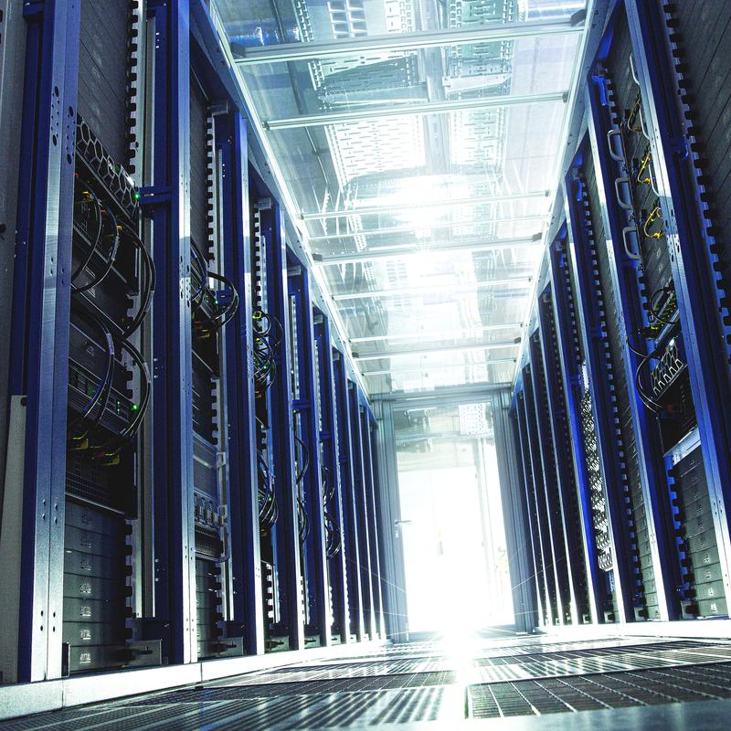 Serverraum mit modernem Hochleistungs-Rechencluster am ISTA. Das Institute of Science and Technology Austria (ISTA) erweitert seine Recheninfrastruktur für Machine Learning in der akademischen Forschung.