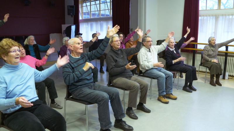 Ronnie Gardiner Method is applied in several places, here in a group in the Netherlands with people suffering from MS, stroke or Parkinson's disease.