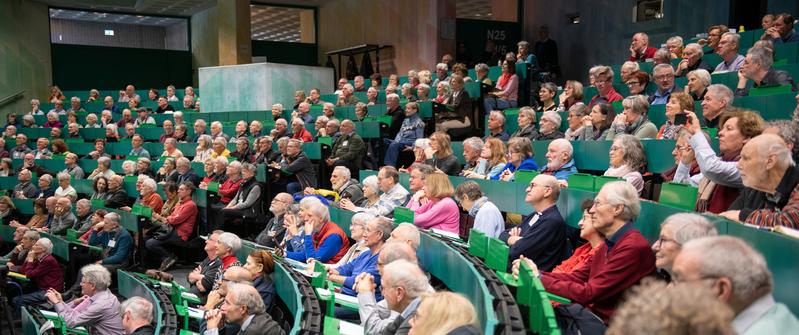 Teilnehmerinnen und Teilnehmer der Frühjahrsakademie 2024 im Hörsaal