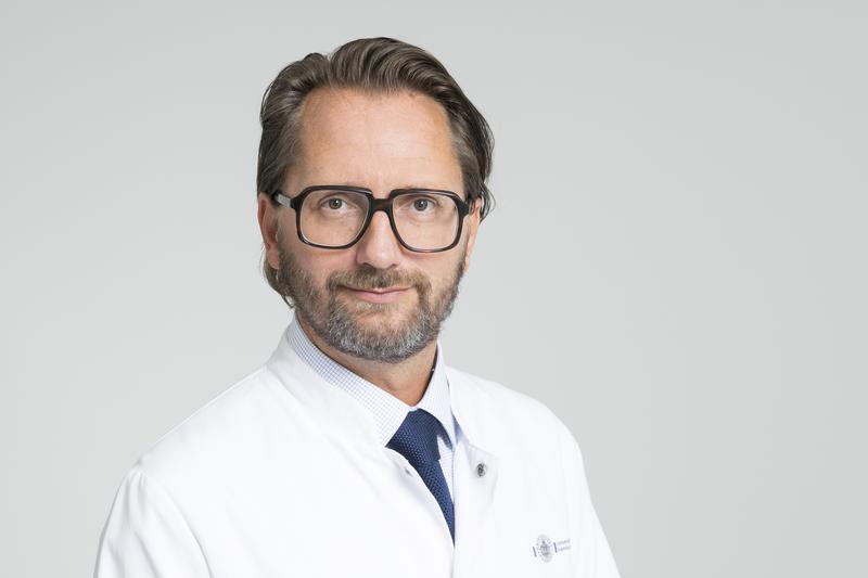 Porträt Prof. Dr. Stefan Verlohren