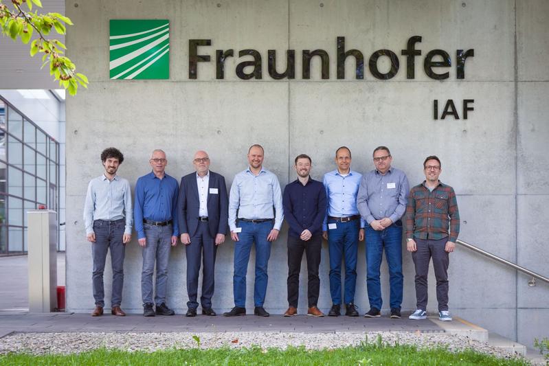 Group picture of the project partners at the kick-off meeting of Magellan at Fraunhofer IAF 