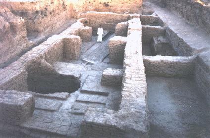 Großes Speichergebäude (um 2.400 v. Chr.)