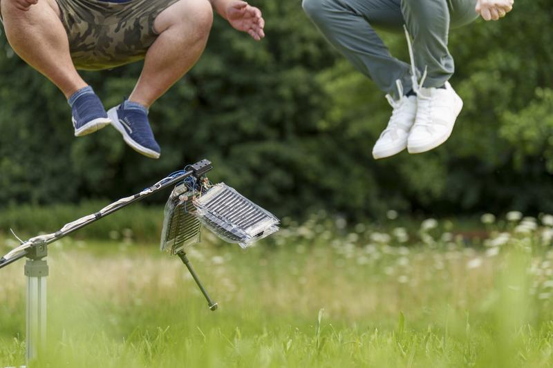 Das Roboterbein funktioniert nach dem gleichen Prinzip wie menschliche Beine beim Springen. 