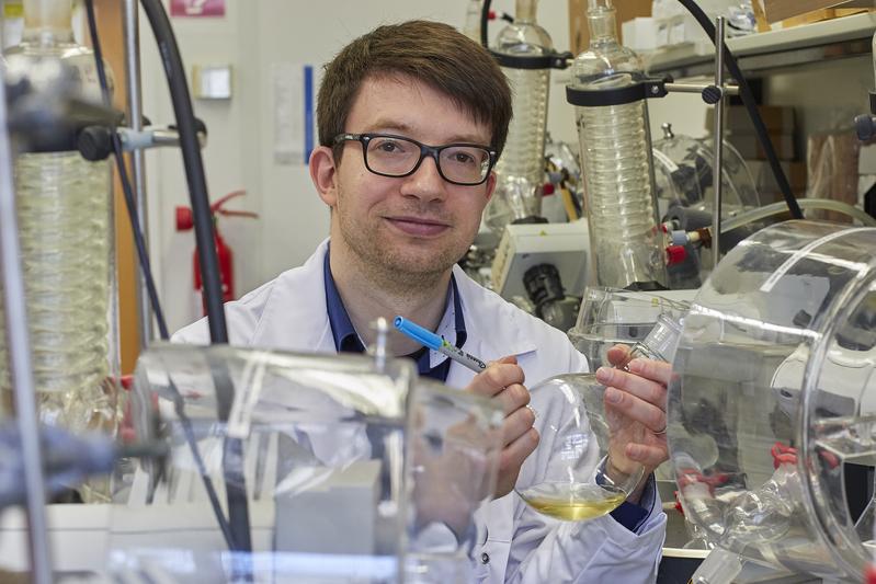 Prof. Dr. Eric Helfrich, Goethe-Universität Frankfurt und LOEWE-Zentrum für Translationale Biodiversitätsgenomik