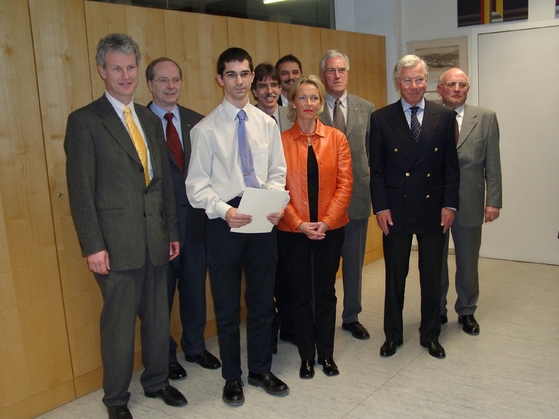 Dr. Alexis Bömcke, Veit Reinhart, Prof. Dr. Michael Bauer, Professor Dr. Gerhard Schneider, Kirsten Dolderer (geb. Schuhbauer), Willi Popp, Karl G. Dengler und Prof. Dr. Herbert Bauer (vlnr.)