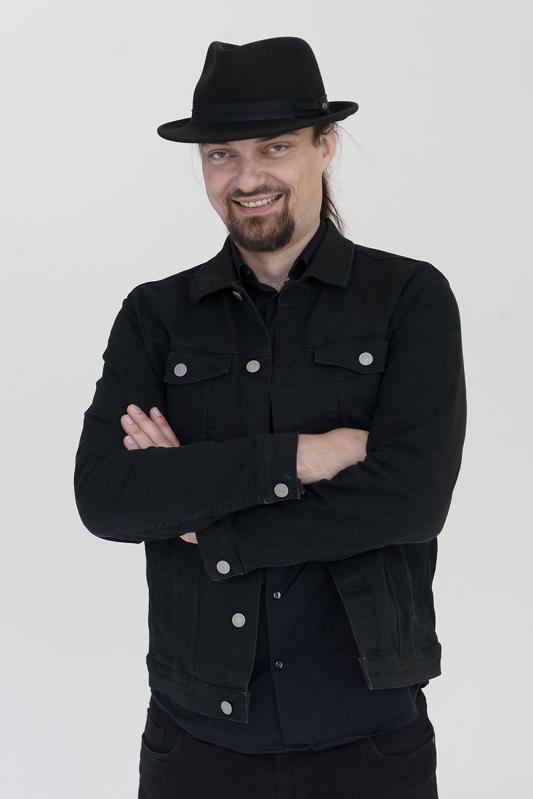 Dr. Mario Krenn ist Forschungsgruppenleiter im <Artificial Scientist Lab> am Max-Planck-Institut für die Physik des Lichts