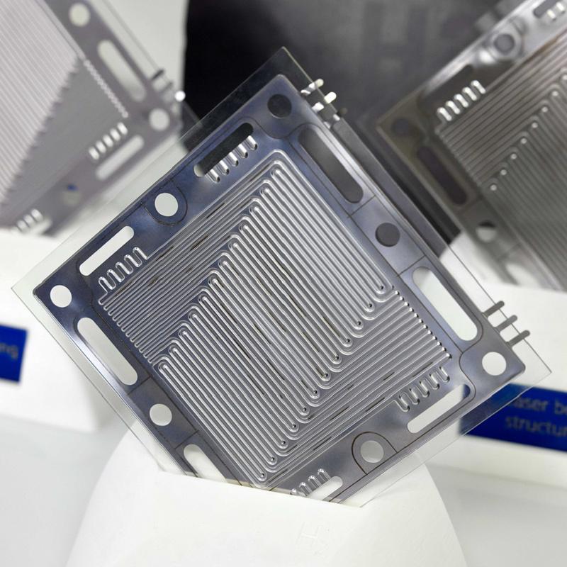 Laser-machined bipolar plates: Precise technology for improved corrosion resistance and efficiency in fuel-cell production.