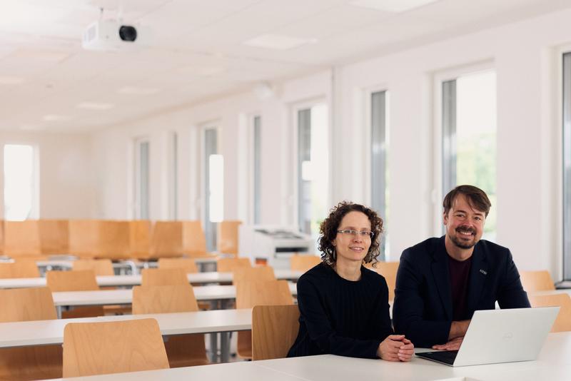 Prof. Dr. Mariam Dopslaf und Prof. Dr. Christian Schwede übernehmen die Studiengangsleitung. 