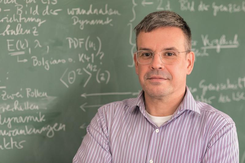 Prof. Jörg Schumacher, Leiter des Fachgebiets Strömungsmechanik an der TU Ilmenau, mit dem Prof. Sreenivasan zusammen forschen wird