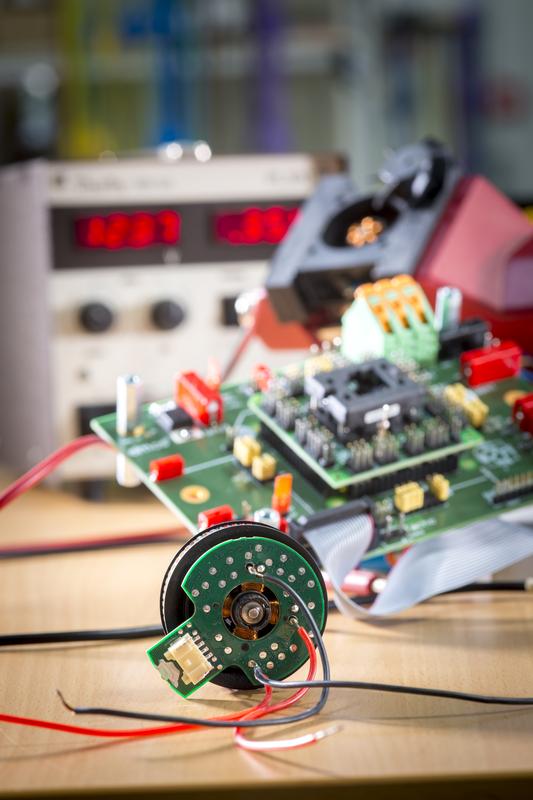 Brushless integrated drives have been optimized in terms of efficiency, noise, weight and costs.