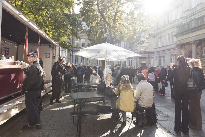 Die Hochschule für Künste Bremen startet mit 234 Erstsemestern in das Wintersemester 2024/2025. 