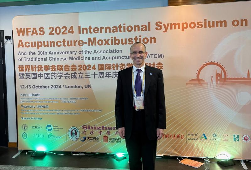 Prof. Taras Usichenko auf dem Internationalen Symposium der World Federation of Acupuncture Societies in London.