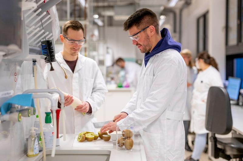 Die Hochschule Geisenheim und die Beruflichen Schulen Rheingau planen ein Kompetenzzentrum für Lebensmittel und Getränke