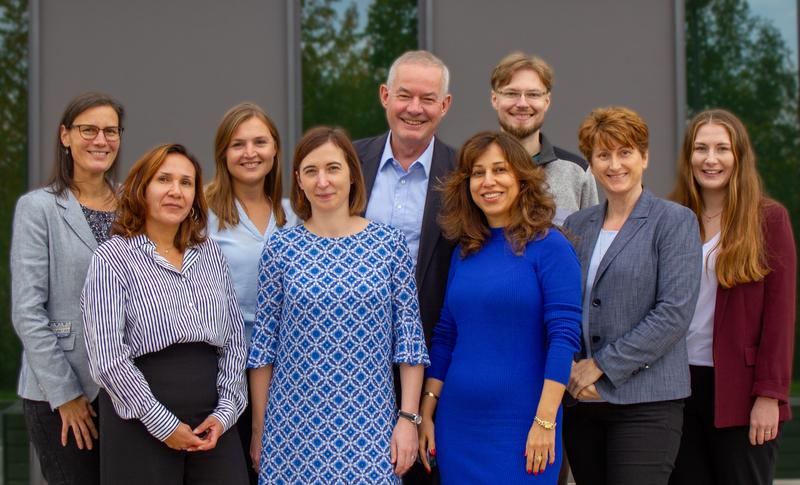 Das Studienteam von EASi-KIDNEY in Würzburg v.l.n.r.: Franziska Scheidemantel, Marcela Fajardo-Moser, Mirjam von Lucadou, Tereza Cairns, Christoph Wanner, Sharang Ghavampour, Vladimir Cejka, Anja Knoppe, Isabell Endrich 