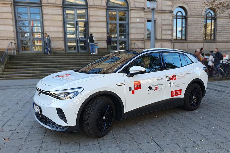 Das SmartCar des Peter L. Reichertz Instituts für Medizinische Informatik (PLRI) wird auf der Medizintechnik-Fachmesse „Medica“ in Düsseldorf präsentiert.