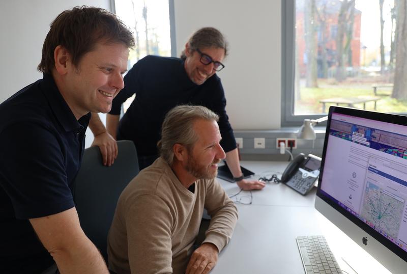 Prof. Francas, Andreas Orth und Eric Conner (v. li.) haben die moderne Plattform für Supply Chain-Themen entwickelt
