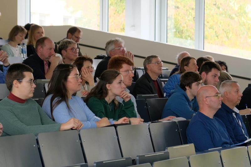 Beim Ressourcenforum 2024 an der Hochschule Nordhausen standen aktuelle Entwicklungen und Herausforderungen der nachhaltigen Ressourcennutzung im Mittelpunkt.