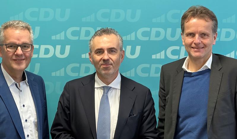 AIF-Vorstand Jens Jerzembeck, MdB Thomas Jarzombek, AIF-Vorstand Thomas Reiche (v.l.)