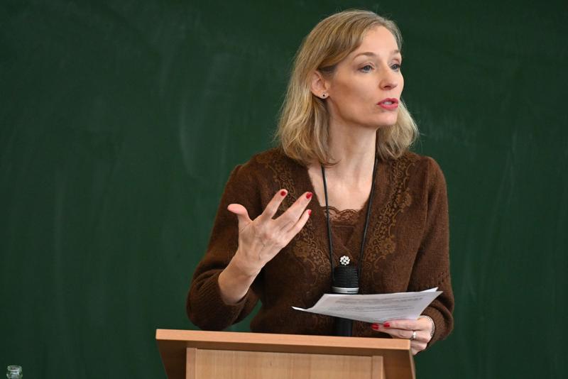 Prof. Dr. Corinne Pelluchon, Philosophin und Autorin zahlreicher Bücher.