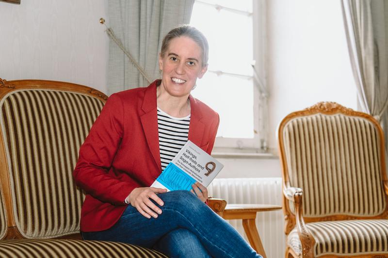 Valerie Broustin from the Department of Scandinavian Language and Literature at the University of Bonn with the new book on the Icelandic sagas. 