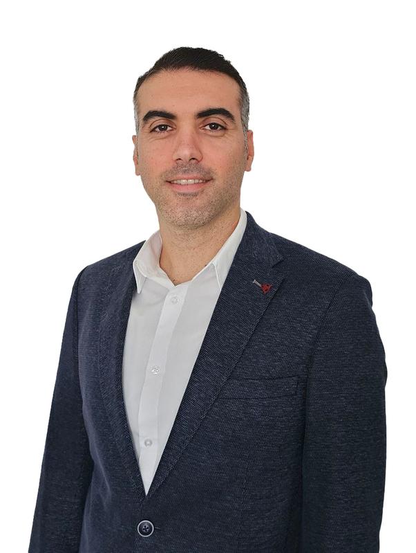 Morteza Azimi.