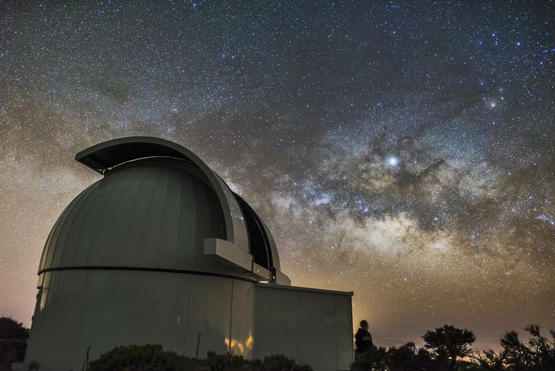 Das Artemis-Teleskop auf Teneriffa ist Teil eines Projekts, um Planeten in fremden Sonnensystemen genauer zu untersuchen. Jetzt trug es dazu, kleine Asteroiden in unserem eigenen Sonnensystem aufzuspüren.