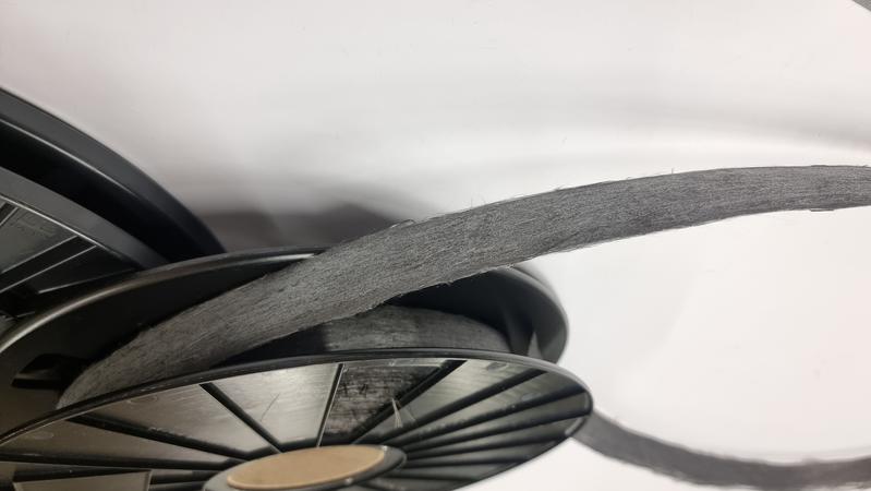 Entwickelte „Infinity“ rCF-Tape-Variante ohne Besäumung der Tapekanten 