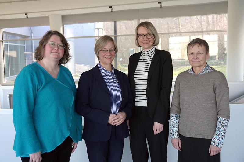 (v.l.n.r.): Prof‘in Dr. Silke Schwandt, Prof‘in Dr. Angelika Epple, Prof'in Michaela Vogt und Prof'in Dr.-Ing. Sabine Kunst.
