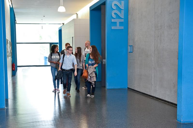 An der Uni Ulm sind die Studienbedingungen laut CHE-Masterranking in Informatik, Mathematik und Physik sehr gut