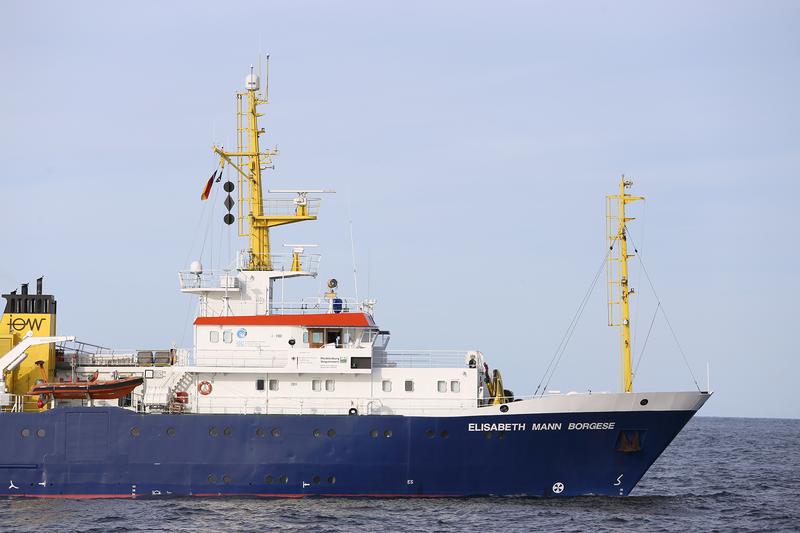 Das Forschungsschiff "Elisabeth Mann Borgese" ist jährlich fünf Mal auf der Ostsee im Einsatz, um Daten für die Ostsee-Langzeitbeobachtung des IOW zu erheben.