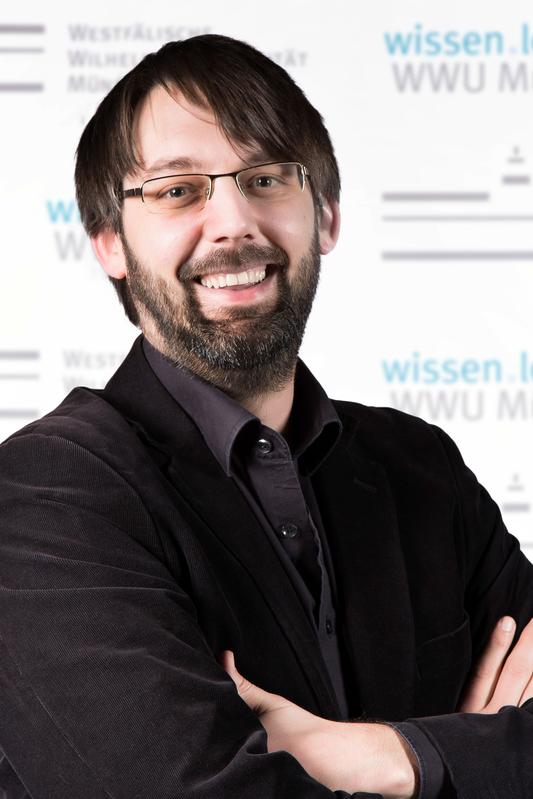 Prof. Dr. Bernd Schlipphak