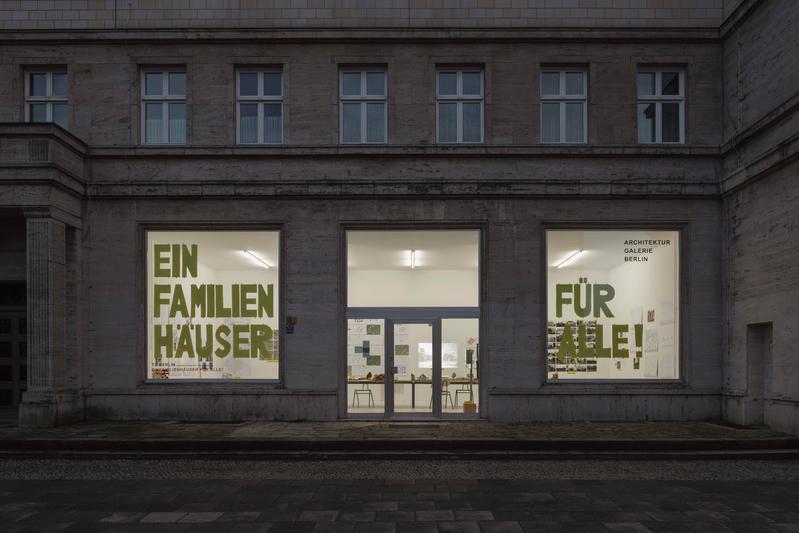 Die neue Ausstellung präsentiert zukunftsfähige Entwürfe zur Neugestaltung und Umnutzung von Einfamilienhausgebieten.