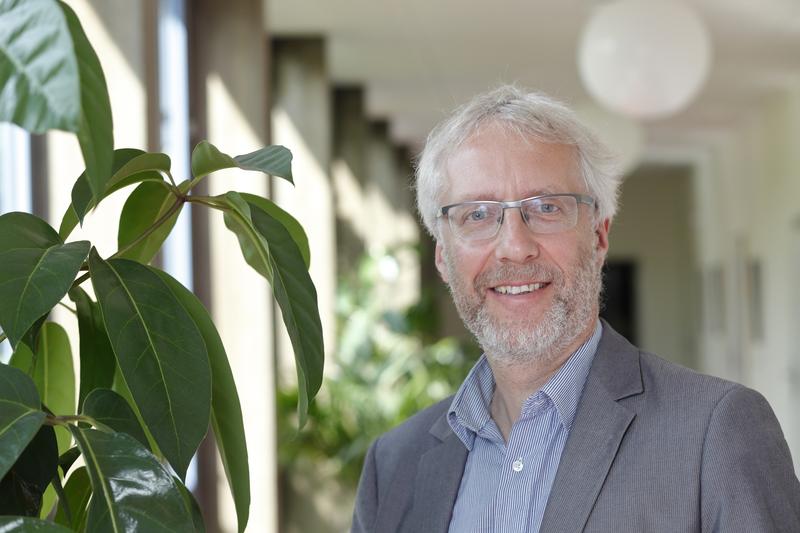 Prof. Dr. Christoph Herrmann-Lingen, Mitglied im Wissenschaftlichen Beirat der Deutschen Herzstiftung, Direktor der Klinik für Psychosomatische Medizin und Psychotherapie der Universitätsmedizin Göttingen u. Mitglied im Vorstand des Herzzentrums Göttingen