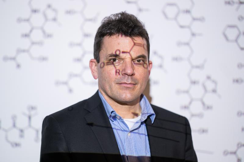 Prof. Rolf Müller