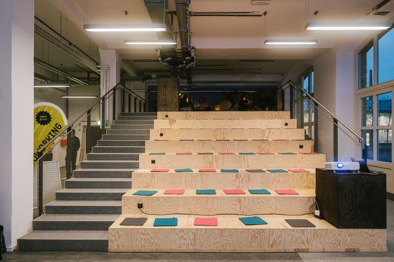 Die Werkstattgespräche finden im Co-Working Space am Campus Wilhelminenhof in Berlin-Oberschöneweide statt.