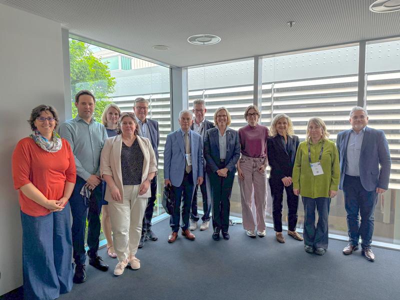 Das internationale KAYAC+ Team beim KickOff-Meeting am 3. Mai 2025