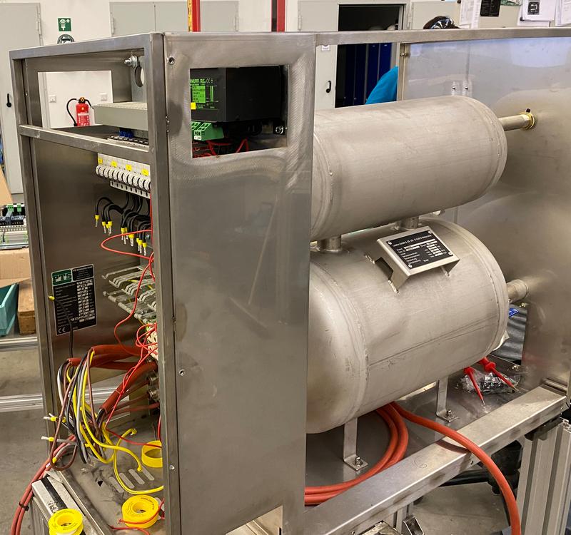 Forschende der TH Köln haben zur intelligenteren Steuerung von industriellen Dampferzeugern eine Automatisierungs-Software entwickelt und erfolgreich erprobt.